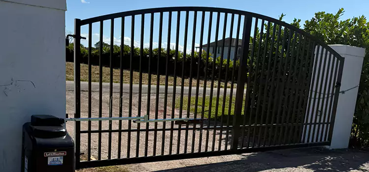 Driveway Fence Repair Brook Park